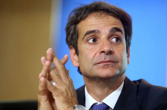 Κυριάκος Μητσοτάκης: Στο πλευρό του Λουκά Παπαδήμου – Η επίσκεψη στον «Ευαγγελισμό»
