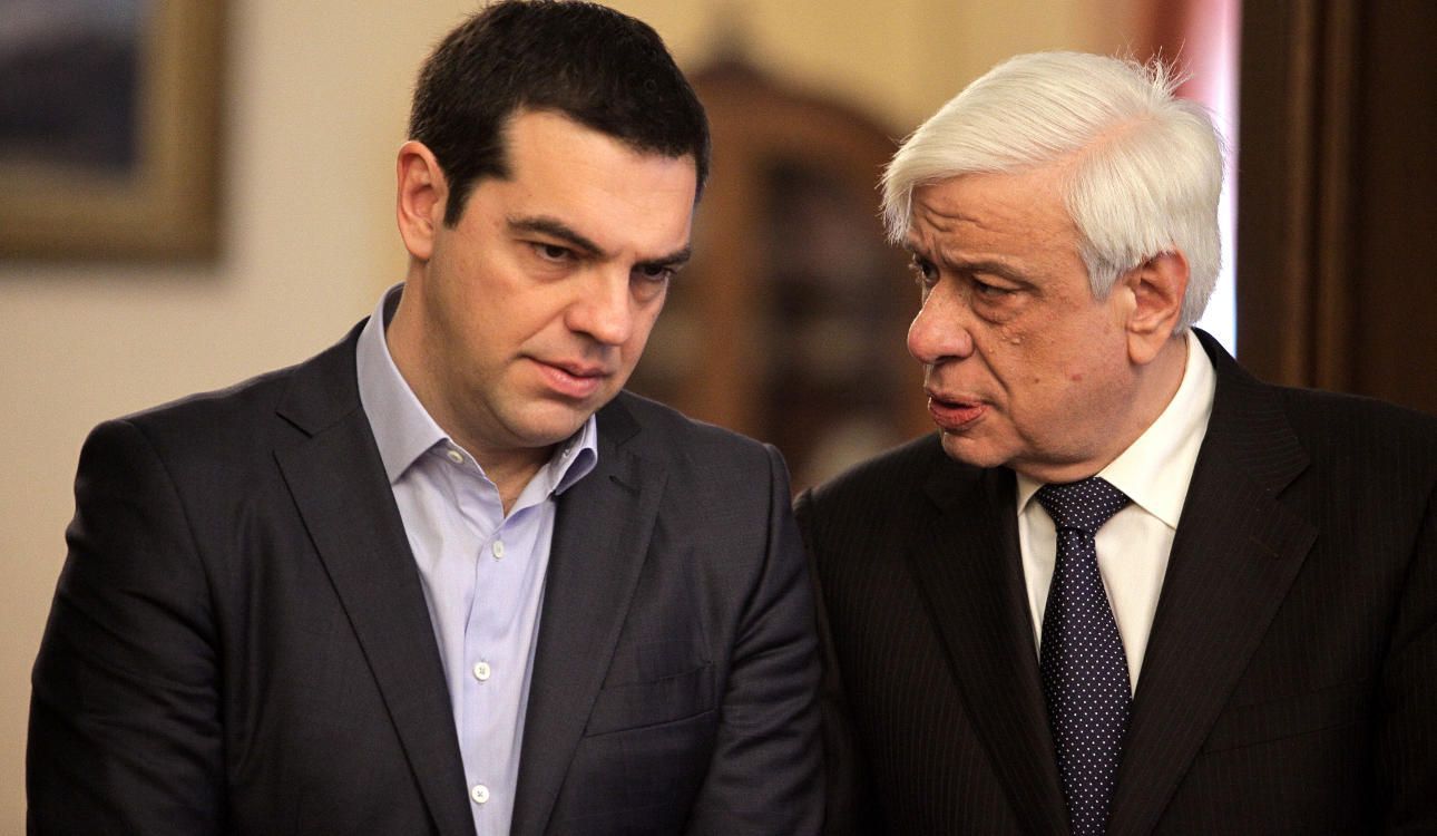 Έκθετος ο Τσίπρας: Δεν υπογράφει τις αλλαγές στη δικαιοσύνη ο Παυλόπουλος