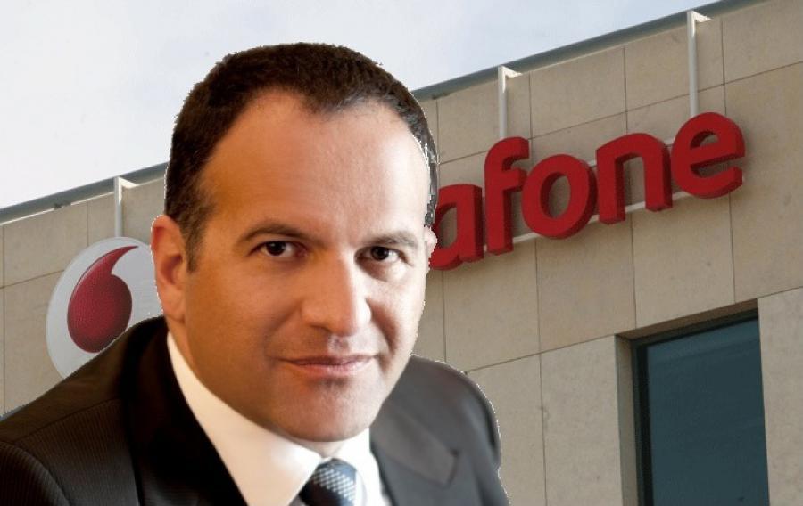 Γλαὐκος Περσιάνης. Ετών 50. CEO Vodafone Ελλάδος