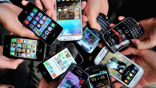 Συρρικνώθηκε η αγορά των smartphones στο πρώτο τρίμηνο