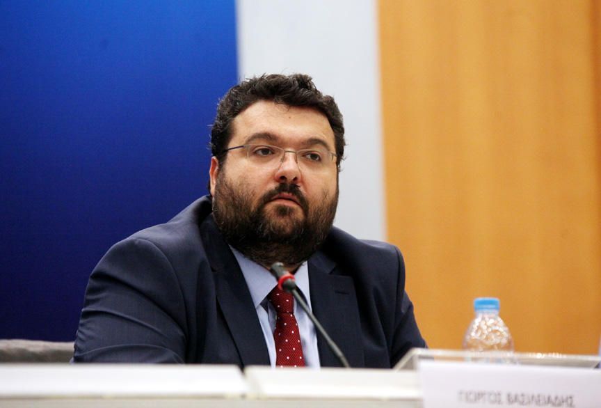 Γιώργος Βασιλειάδης. Ετών 39. Γενικός γραμματέας Διαφθοράς