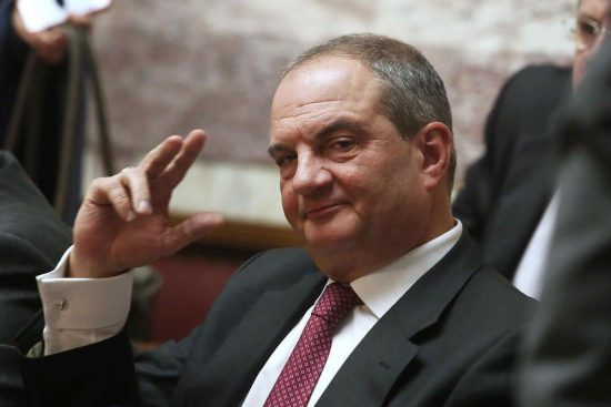 «Φωτιές» ανάβει στη ΝΔ πριν τις εκλογές ο Καραμανλής