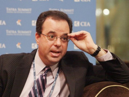 Peter Spiegel: «Tο 2015 στην Ελλάδα με μια λέξη… “oxi”»