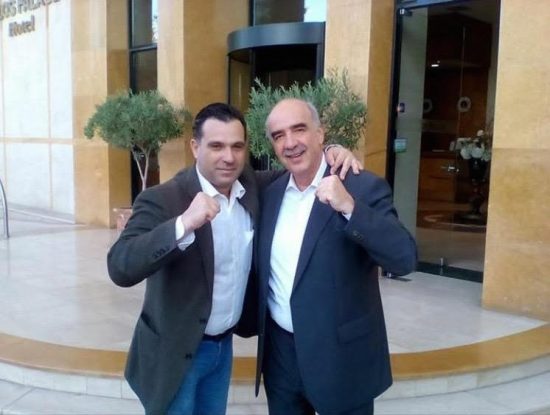 Μπορεί ένα μέλος της ΚΕΦΕ της ΝΔ να “τρέχει” με έναν υποψήφιο;