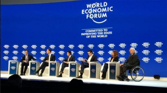 Καυστικός ο Wolfgang Schaeuble στο Davos. Ειρωνικός ο  Αλέξης Τσίπρας