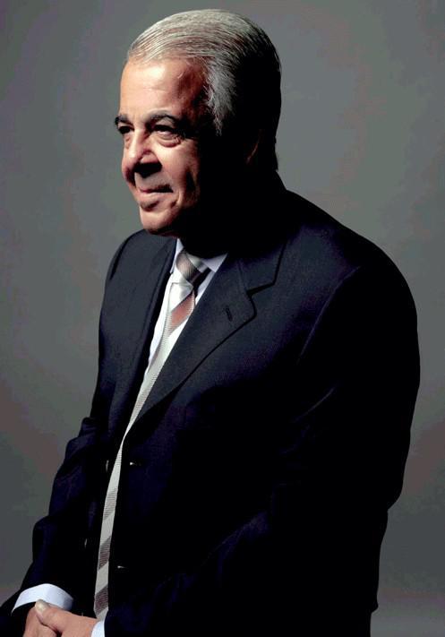 Ισίδωρος Ρεβάχ. Ετών 69. Πρόεδρος και Διευθύνων Σύμβουλος, ΑΜΒΥΞ.