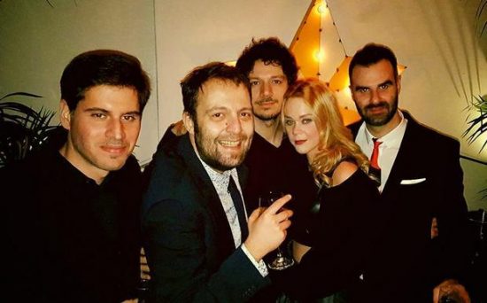Τι φοβήθηκαν; Γιατί έκοψαν το φιλί του Κορτώ από την τηλεόραση;