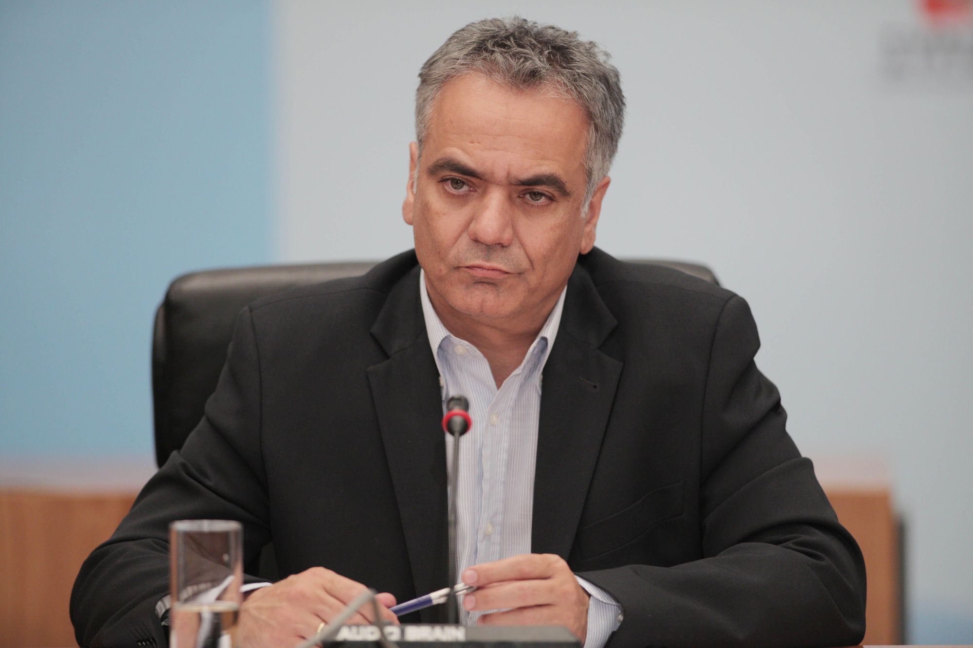 ΣΥΡΙΖΑ: «Αμέριστη στήριξη και αλληλεγγύη στον νόμιμο πρόεδρο Μαδούρο»