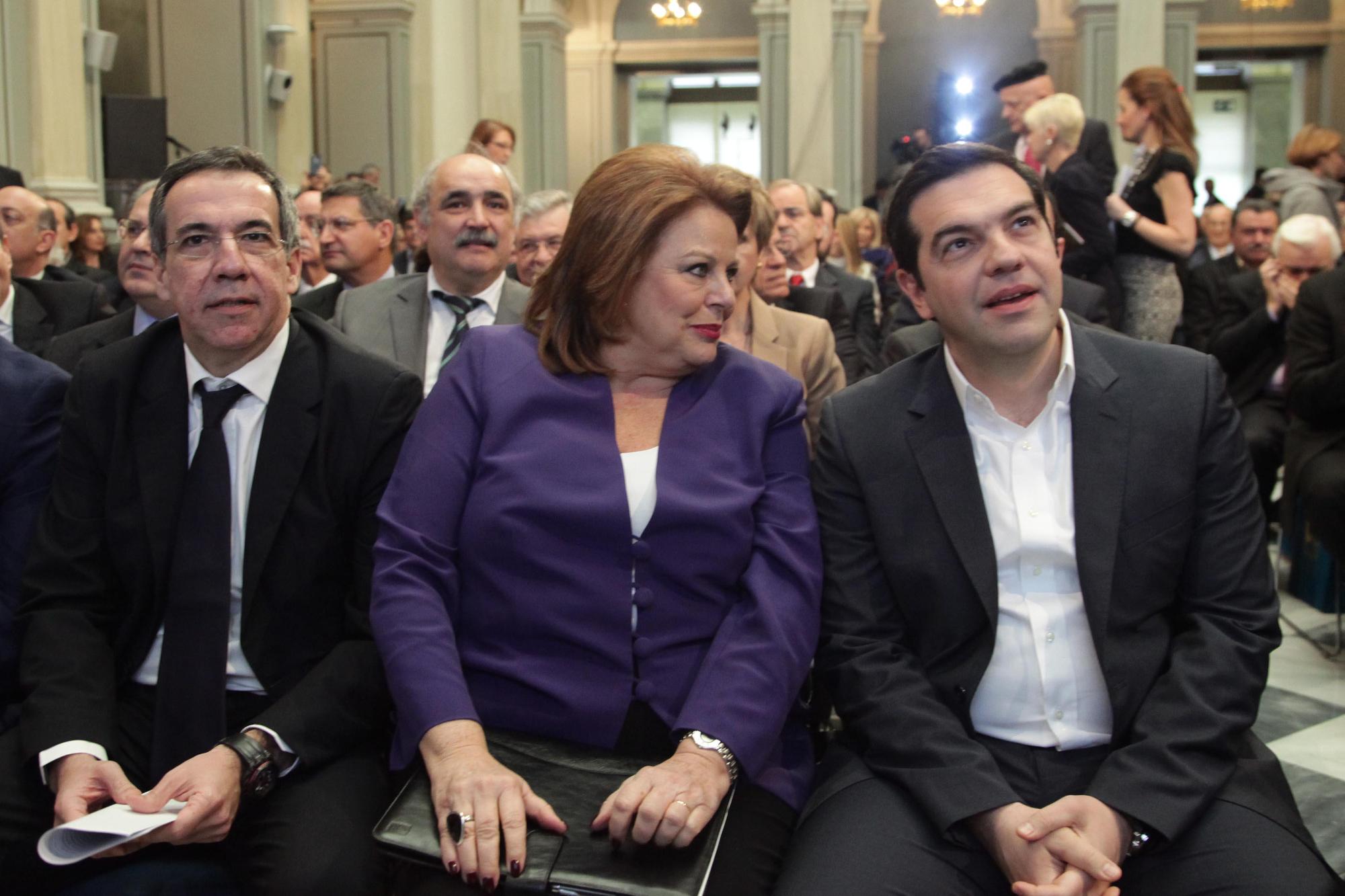Τσίπρας: Πρέπει να αναχαιτίσουμε την αποεπένδυση της χώρας