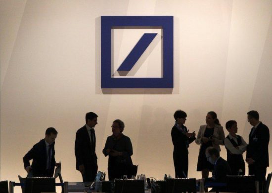 Γιατί οι φόβοι για κατάρρευση της Deutsche Bank προκαλούν αναταράξεις στην παγκόσμια ναυτιλία
