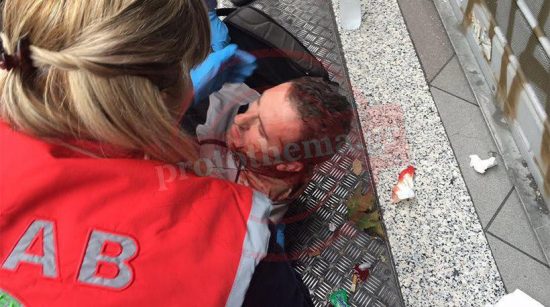Αντιεξουσιαστές επιτέθηκαν και τραυμάτισαν δημοσιογράφο