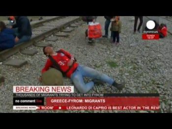 Χάος στη Ειδομένη: Δείτε τρία σοκαριστικά video (προσοχή σκληρές εικόνες)