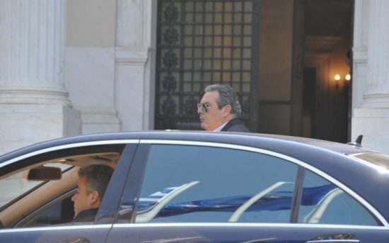 «Ο Καμμένος κρύβεται στη Βραζιλία για να μην ψηφίσει το ν/σ για την αλλαγή φύλου»