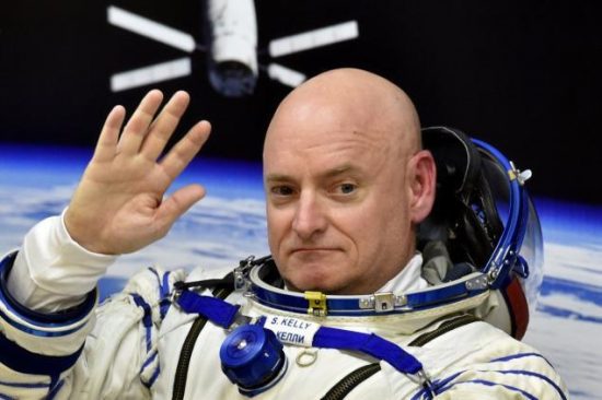 Δείτε την προσεδάφιση του αστροναύτη Scott Kelly από το επικό του ταξίδι στο διάστημα (Video)