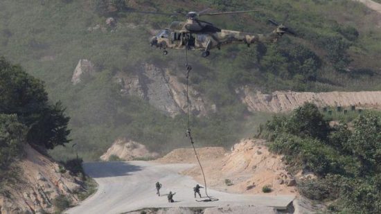 ΗΠΑ-Ν.Κορέα με 315.000 στρατιώτες- Β.Κορέα με απειλές