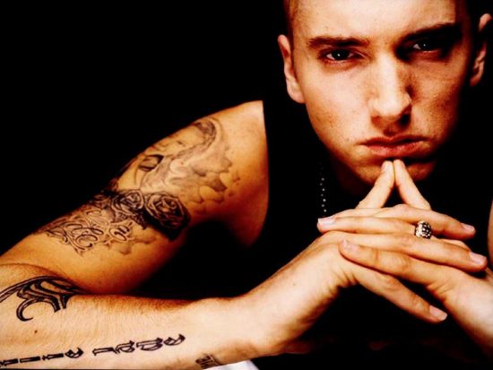 Γιατί θα λάβει ο Eminem αποζημίωση 600.000 δολ. από πολιτικό κόμμα