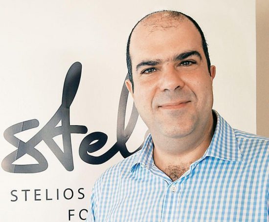 Sir Stelios: Δείτε που πέρασε τα γενέθλιά του μετά την απρόσμενη επιτυχία των φθηνών super market (pics)