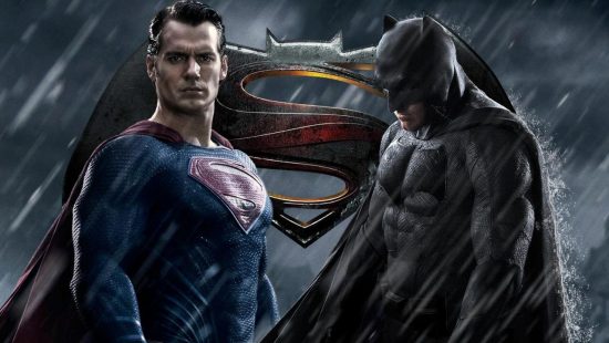 Batman v Superman: Όταν οι υπερήρωες σχολιάζουν την τρομοκρατία, τη μετανάστευση και τον… Trump (video)