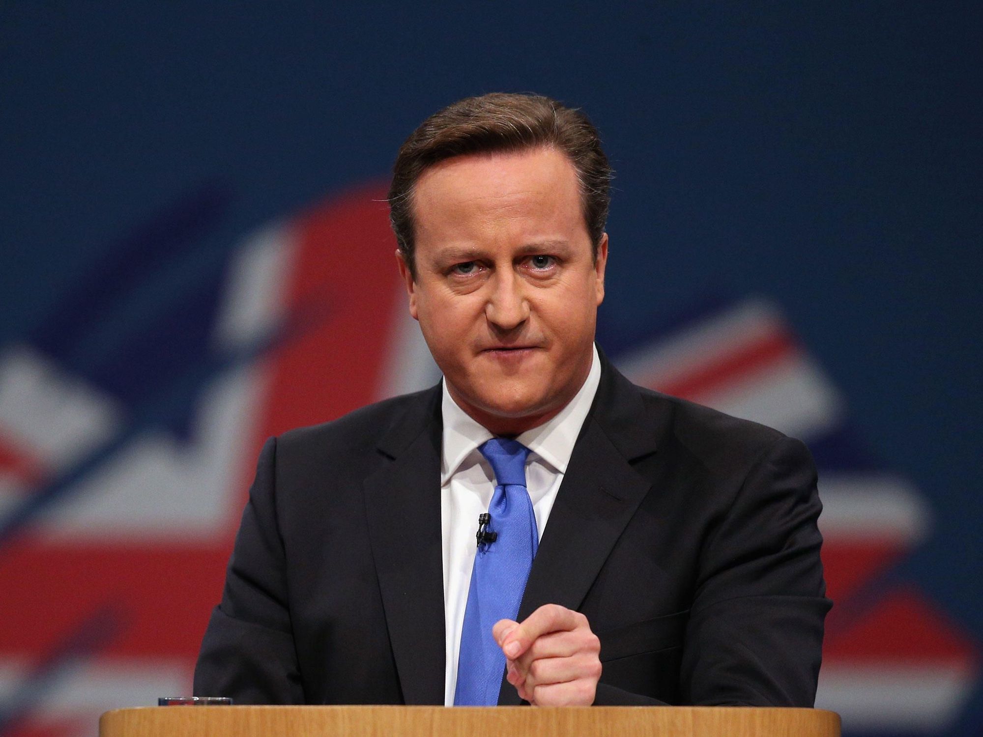 Ο David Cameron υπέρ των βρετανικών φορολογικών παραδείσων