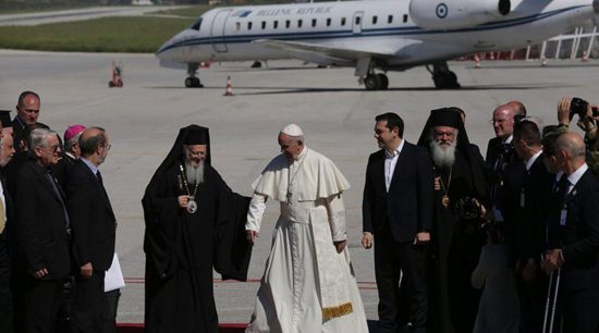 Στη Λέσβο ο Πάπας-Δρακόντεια μέτρα ασφαλείας