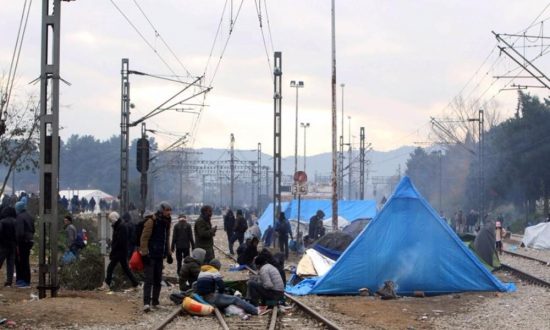 Στο χείλος του γκρεμού οι μεταφορικές εταιρείες από το “μπλόκο” στην Ειδομένη