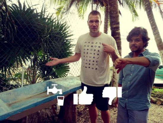 Με αυτό το t-shirt επικοινωνείτε σε όλες τις γλώσσες