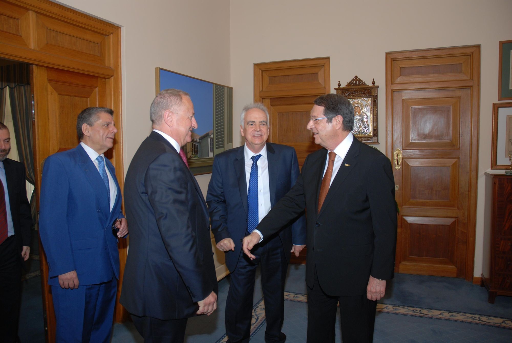 Ψήφος εμπιστοσύνης στην κυπριακή οικονομία από τον όμιλο Ελληνικά Πετρέλαια