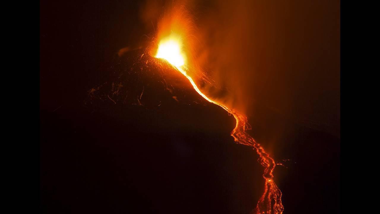 ITALY-VOLCANO-ETNA1