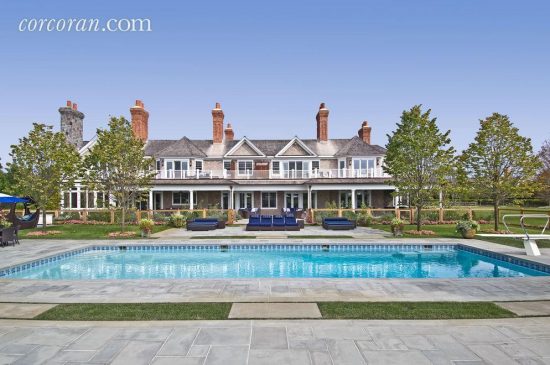 Ποιο διάσημο ζευγάρι νοίκιασε το θρυλικό Hamptons έναντι 400.000$ το μήνα! (Photos)