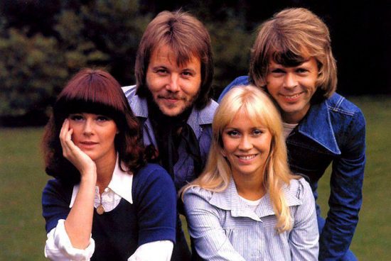 Μετά το Mamma Mia… οι ABBA και πάλι μαζί στη σκηνή (video)