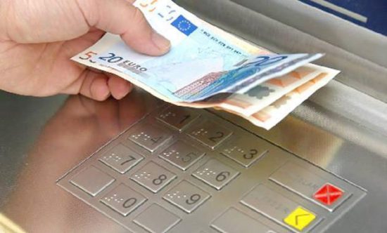 Capital controls: Έρχεται νέα «χαλάρωση»–Ποιο θα είναι το νέο μηνιαίο όριο αναλήψεων
