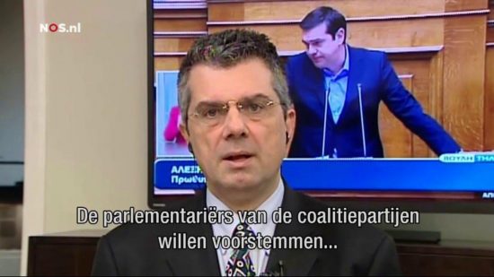 Πόλεμος στο διαδίκτυο Κουτσομύτη – Δελαστίκ. Αποκαλεί ψυχάκια τον δημοσιογράφο ο γνωστός σκηνοθέτης