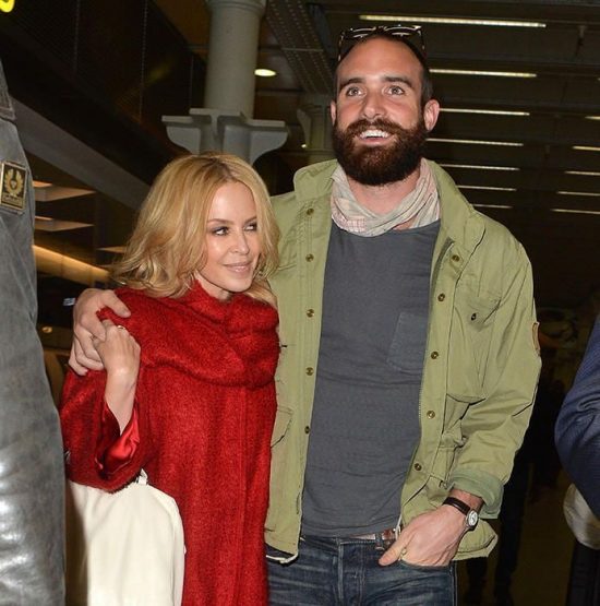 Η έκπληξη που έκρυβε το party της Kylie Minogue στην Σίφνο