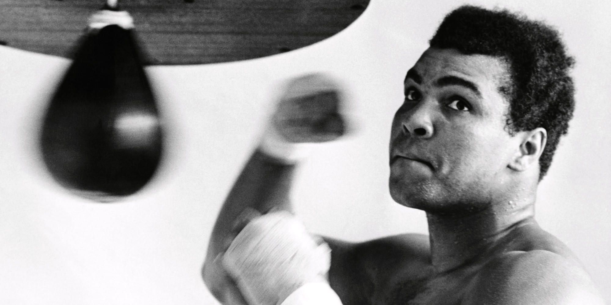 O θάνατος νίκησε τον θρυλικό πυγμάχο Mohamed Ali (Video)