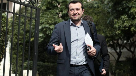 Εξηγήσεις από τον Νίκο Παππά για τον Πετσίτη ζητούν 21 βουλευτές της ΝΔ