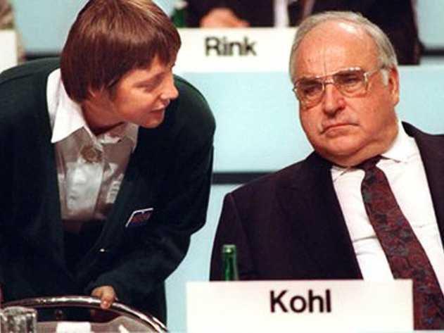 Η Angela Merkel με τον Helmut Kohl, ηγέτη του κόμματος