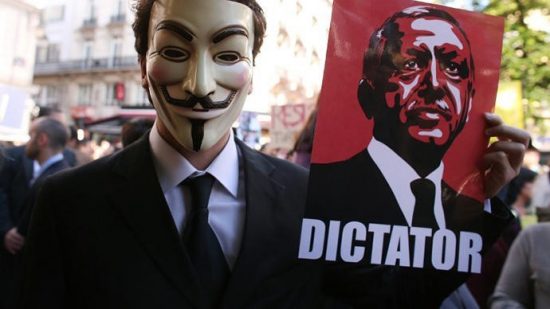 Επίθεση χάκερς στο κεντρικό πληροφοριακό σύστημα της WikiLeaks. Υπόνοιες για τον Erdogan