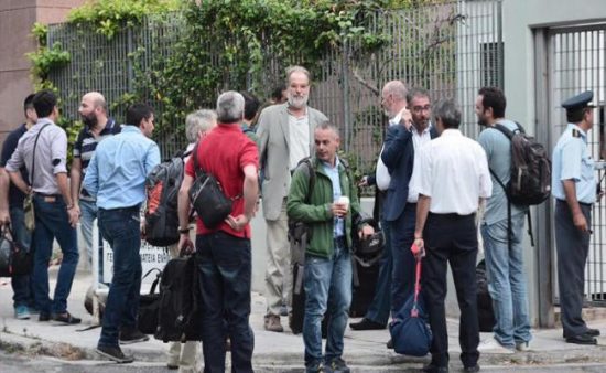 Τηλεοπτικές άδειες: Μαρινάκης-Σαββίδης αυτοπροσώπως στη διαδικασία της δημοπρασίας (video)