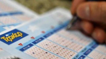 Όλοι ψάχνουν στο Αγρίνιο τον υπερτυχερό εκατομμυριούχο του Τζόκερ! (video)