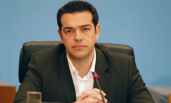 Α. Τσίπρας: Ενοχλημένος και φανερά εκνευρισμένος γιατί του είπαν ότι κλείνει τον Alpha TV ! (video)