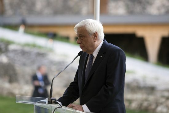 Παυλόπουλος: Η ρωσική βαρβαρότητα στην Ουκρανία πρέπει να μας υπενθυμίζει την αντίστοιχη τουρκική βαρβαρότητα στην Κύπρο