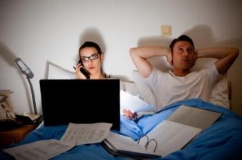 Η μεγαλύτερη απειλή στο γραφείο είναι μακιγιαρισμένη!