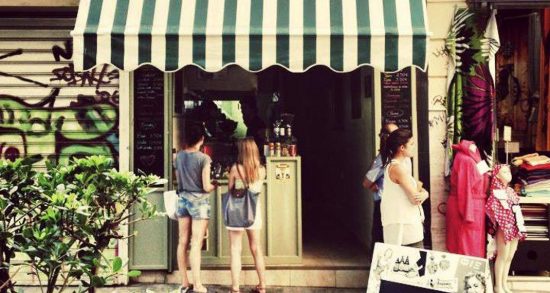 Tο καλύτερο, φθηνό, street food της Αθήνας -Από μπέργκερ, μέχρι φαλάφελ και σούσι