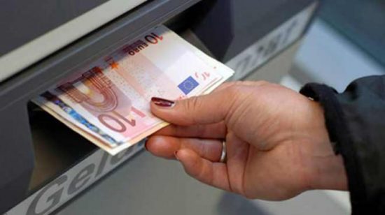Οι τράπεζες προτείνουν: Έτσι θα πατάξουμε τη φοροδιαφυγή – Ενίσχυση ηλεκτρονικών συναλλαγών και περιορισμός μετρητών