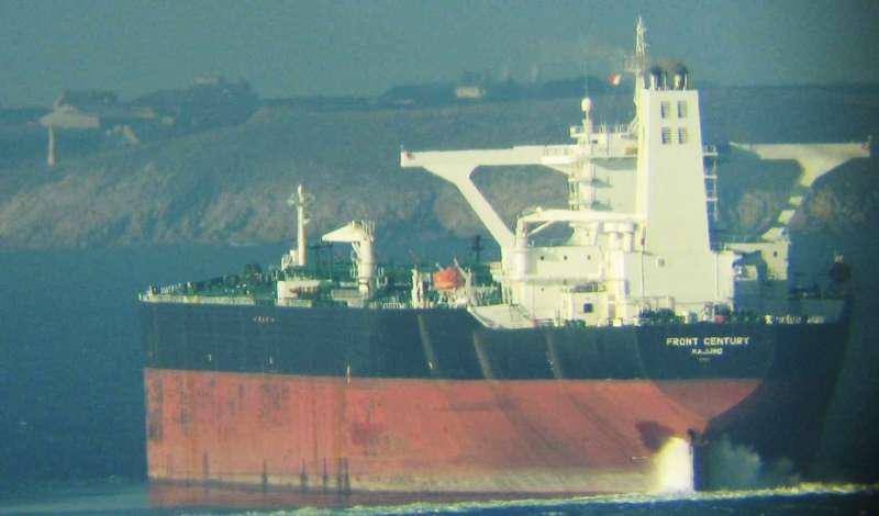 Το δεξαμενόπλοιο τύπου VLCC "Front Century" της Ship Finance International είναι χωρητικότητας 300.000-dwt και κατασκευής του έτους 1998