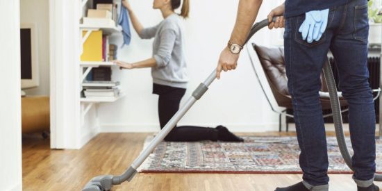 Επάγγελμα οικιακά: Υπολογίστε online πόσο πρέπει να πληρώνεστε