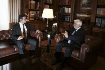 Το «μαντάρα» του Παυλόπουλου και η παραίνεση Μητσοτάκη στον Πρόεδρο – Όλα όσα ειπώθηκαν όταν έσβησαν φλας και κάμερες