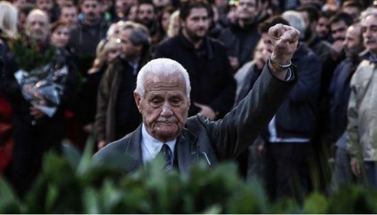 Ολοκληρώθηκε η μεγάλη πορεία προς την αμερικανική πρεσβεία  για την εξέγερση του Πολυτεχνείου (upd)