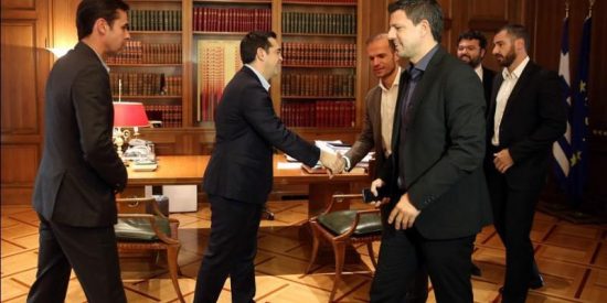 Με τους πρωταθλητές Ευρώπης του 2004 στο ποδόσφαιρο συναντήθηκε ο Αλ. Τσίπρας – Τι τους ζήτησε