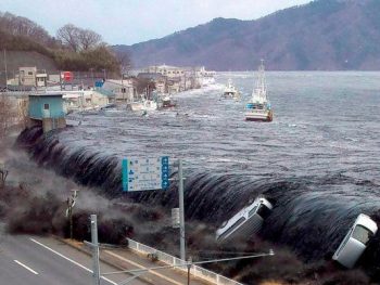Τσουνάμι στη Νέα Ζηλανδία μετά τον σεισμό των 7,5 Ρίχτερ (video&pics)